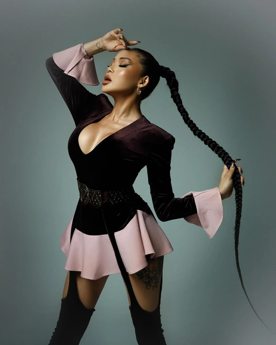 Айзере эскорт в городе Алматы